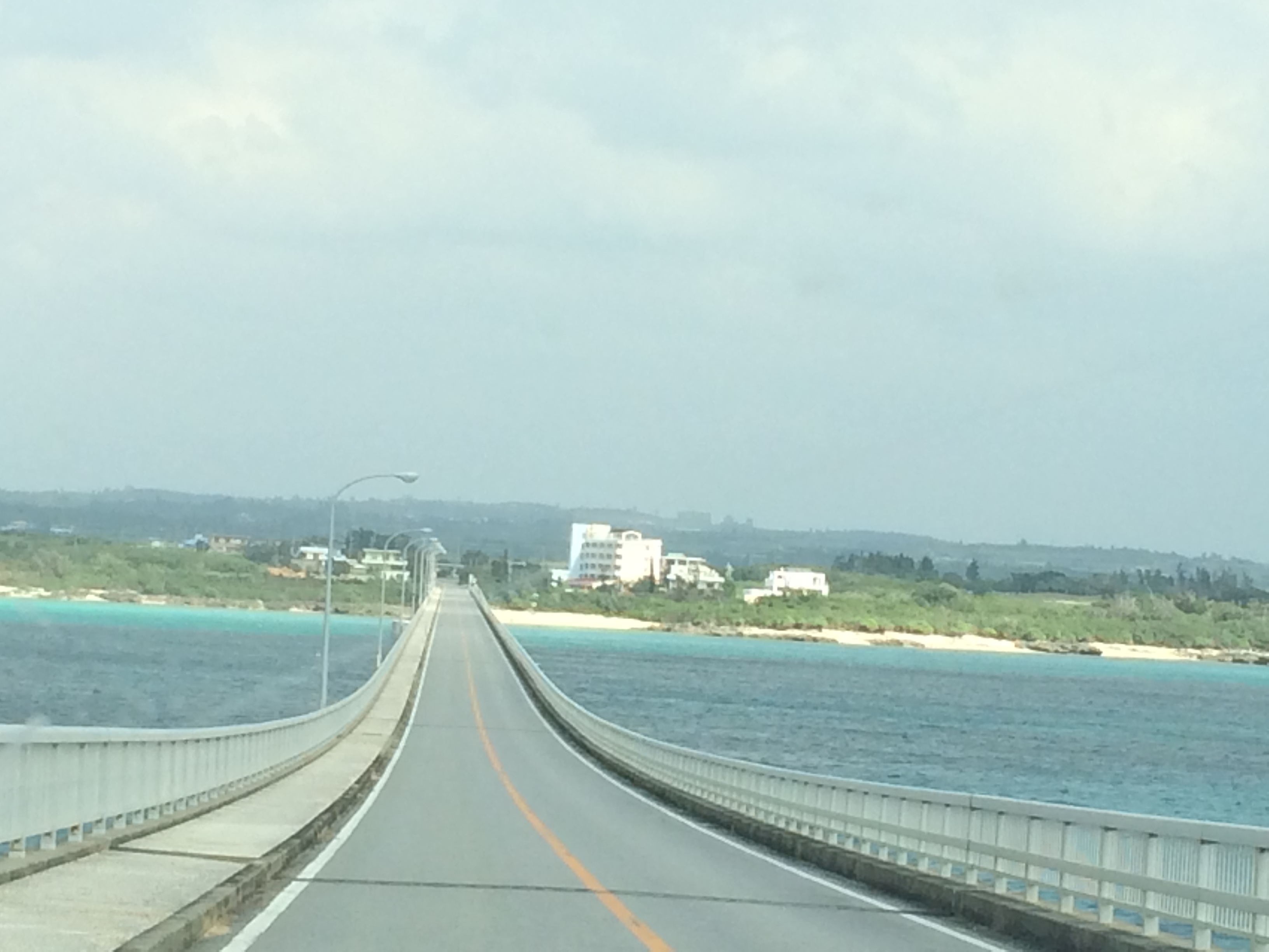 宮古島からの直線道路の橋